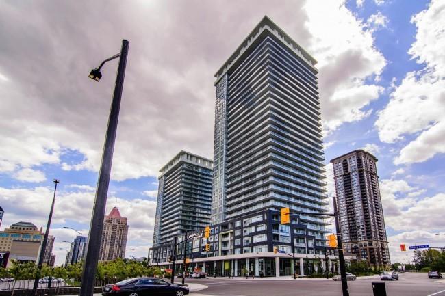 Square One Fully Furnished Suite Mississauga Habitación foto